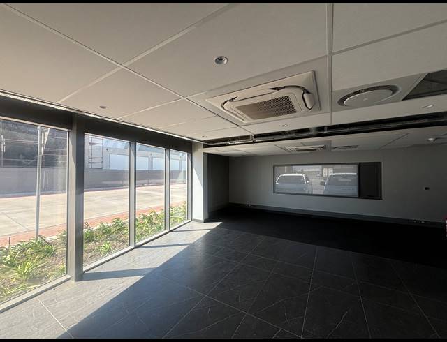 4,375M² WAREHOUSE TO LET IN BLACKHEATH INDUSTRIAL